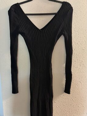 Fashion Nova Black Ribbed V-Neck Long Sleeve Dress